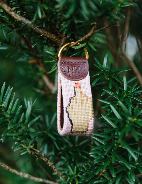 middle finger keychain